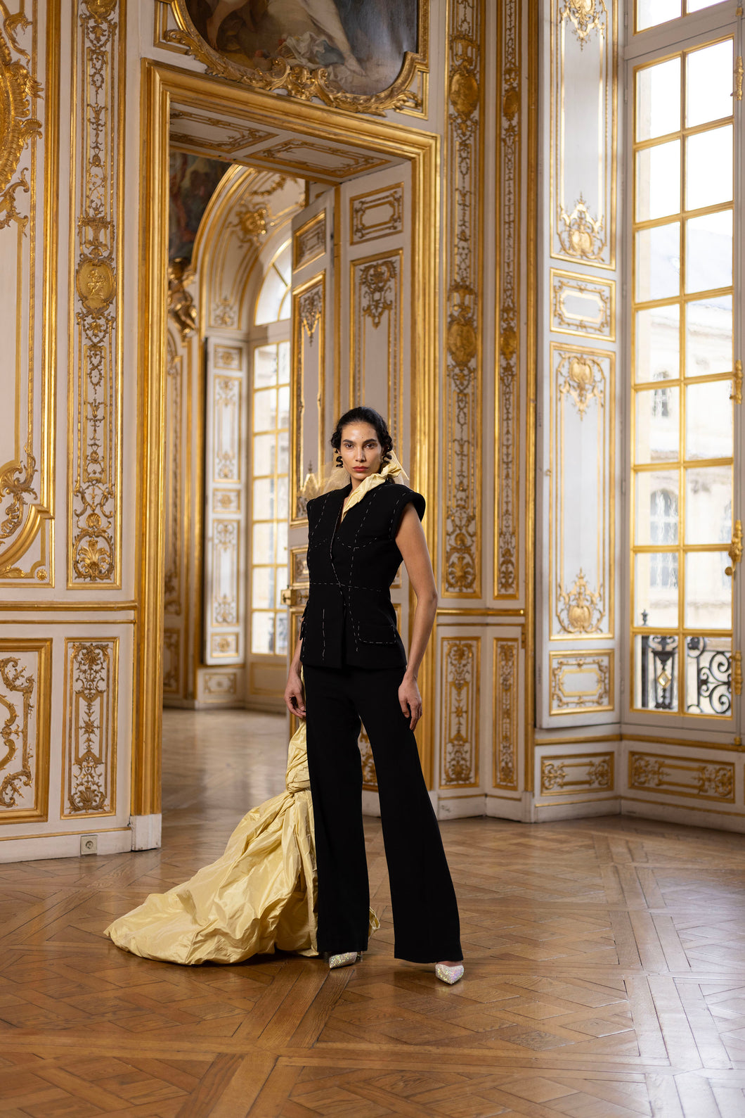 Couture : Tailored Triple Crêpe Veste and Concorde Trousers  - Noir