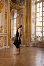 Load image into Gallery viewer, Couture : Sculptured Drape Dress - Noir