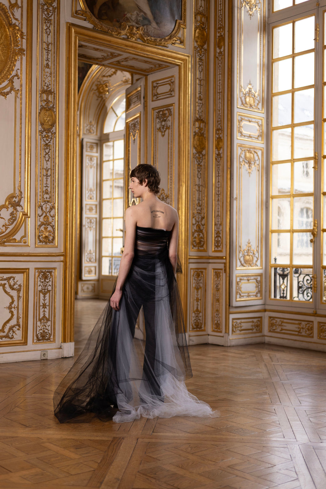 Couture : Tulle Dress and Trousers - Bleu Noir