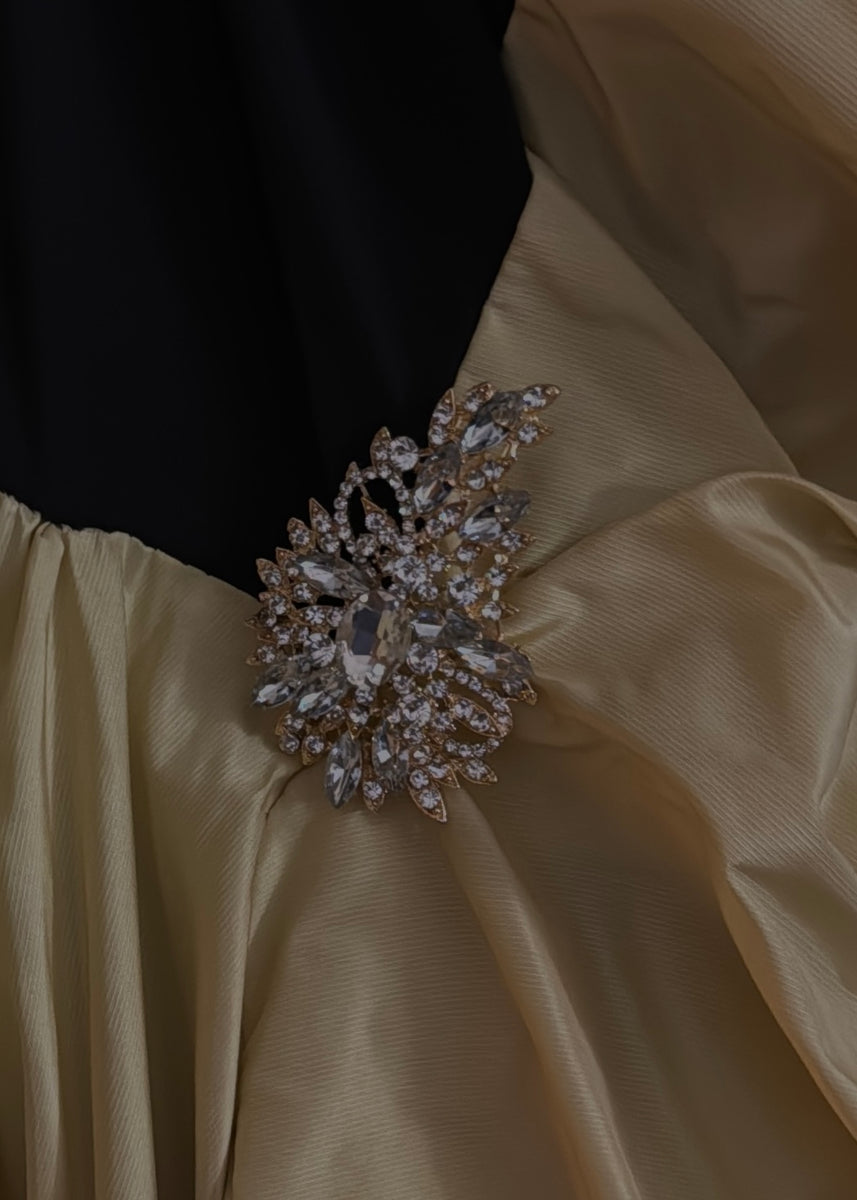 Couture : Waterdrop Brooch - Gold