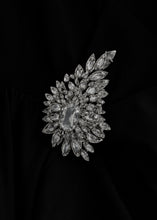Load image into Gallery viewer, Couture : Waterdrop Brooch - Silver