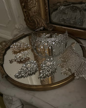 Load image into Gallery viewer, Couture : Waterdrop Brooch - Silver