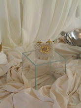 Load image into Gallery viewer, Artisanal Josa Pearl Clutch - Pearl