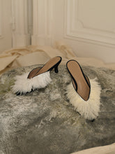 Load image into Gallery viewer, Artisanal Folie Mules - White / Black